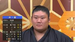 1014689 B