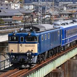 737136 B