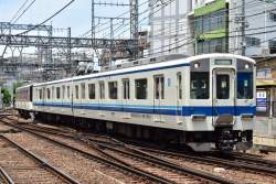 713573 B
