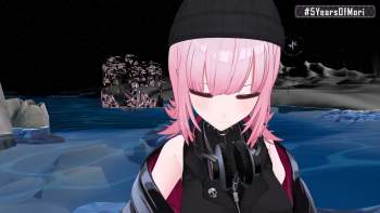 2104556 B