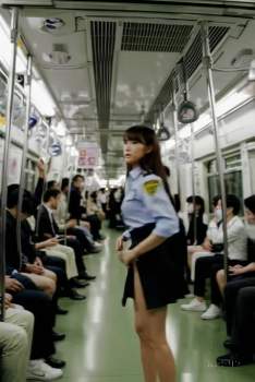 7102046 B