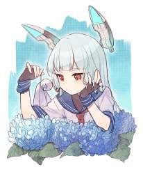 658044 B