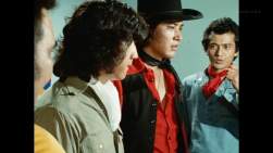 189733 B