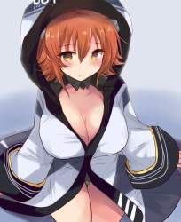370495 B