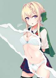 153560 B