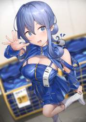 671903 B
