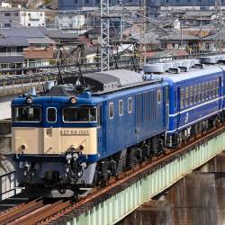 749374 B