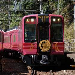 560052 B