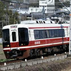562290 B