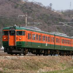 524996 B