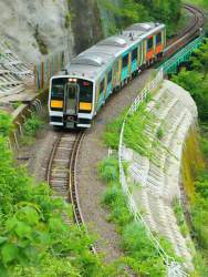 92972 B