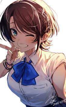 316563 B