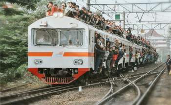 331700 B