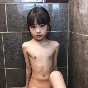 573956 B