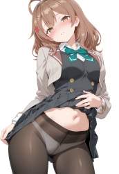 228933 B